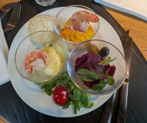 Vorspeisenteller beim Jahresabschluss Team Event im oben Frankfurt mit hochwertigen Speisen